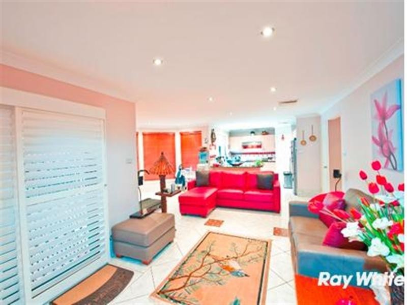 30 Kendall Drive, Casula NSW 2170