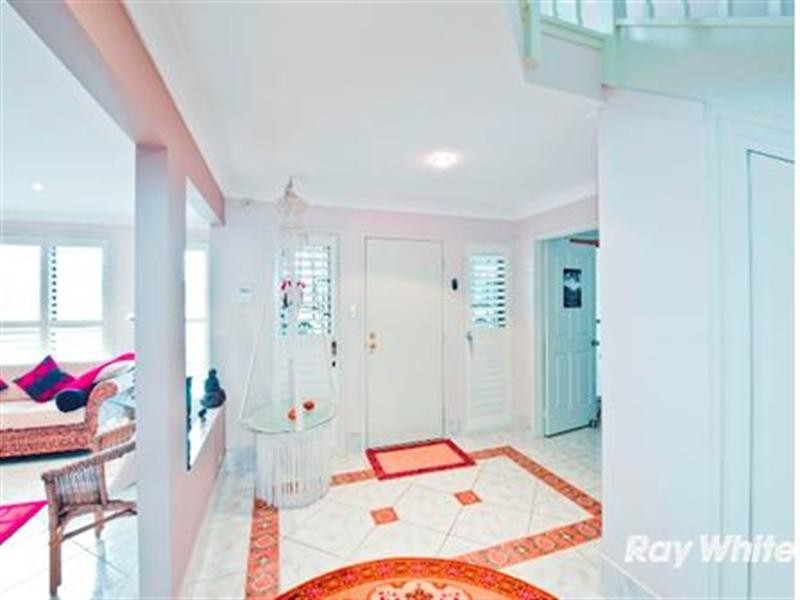 30 Kendall Drive, Casula NSW 2170