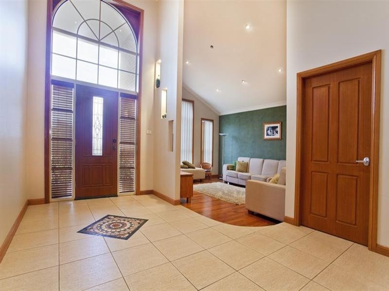 West Hoxton NSW 2171