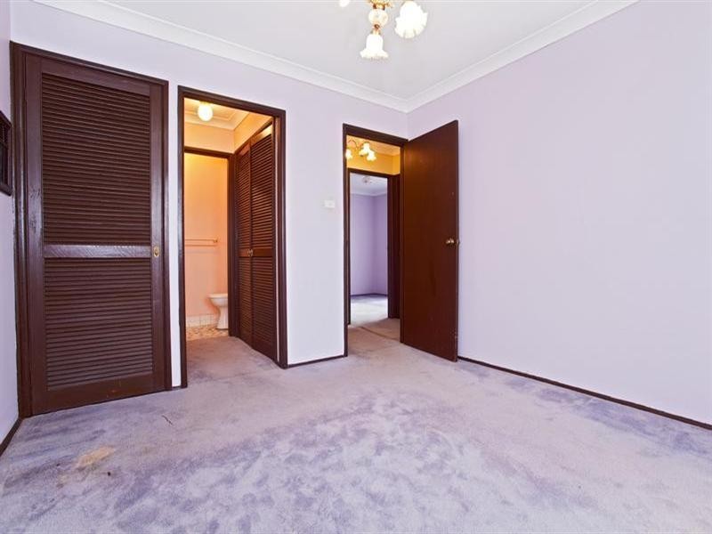 9 Clarence Street, Macquarie Fields NSW 2564