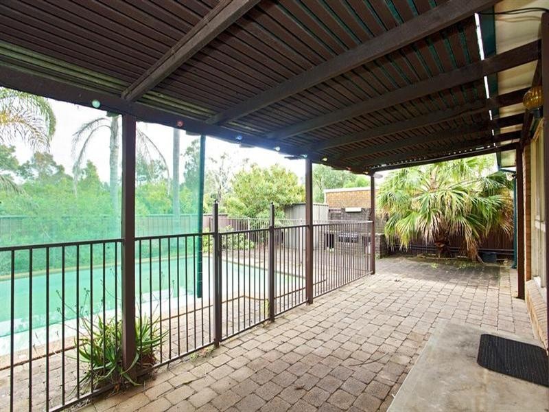 9 Clarence Street, Macquarie Fields NSW 2564