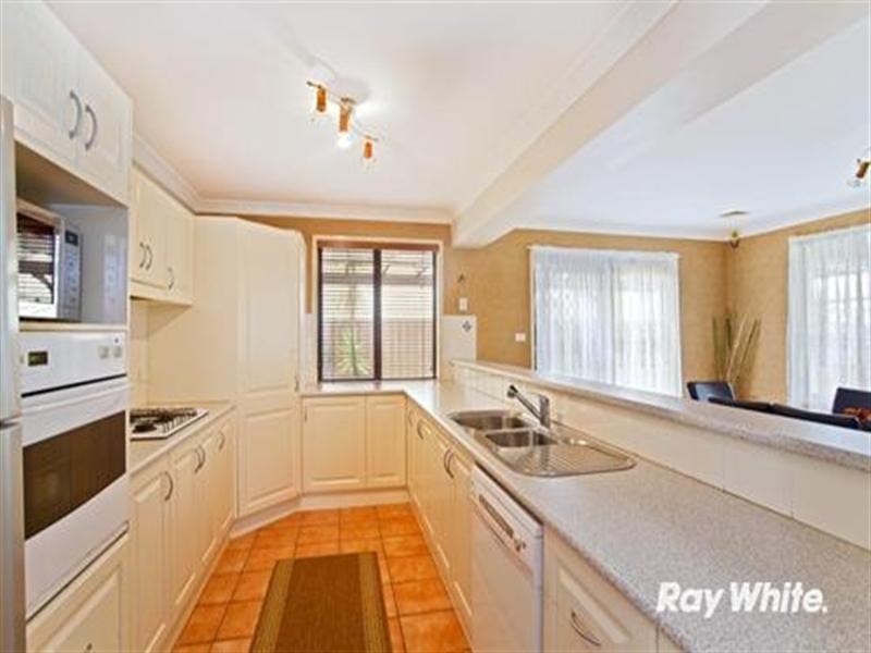 2 Schoeffel Grove, Horningsea Park NSW 2171