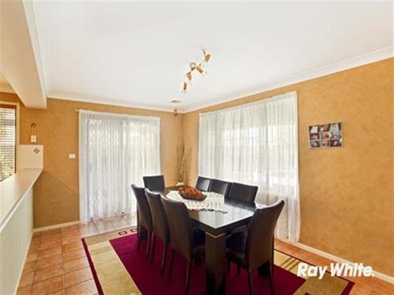 2 Schoeffel Grove, Horningsea Park NSW 2171