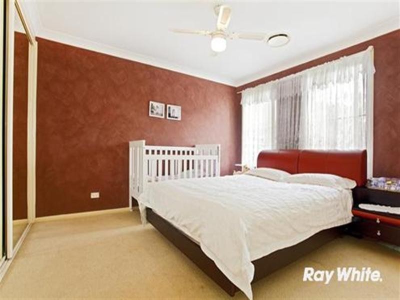 2 Schoeffel Grove, Horningsea Park NSW 2171