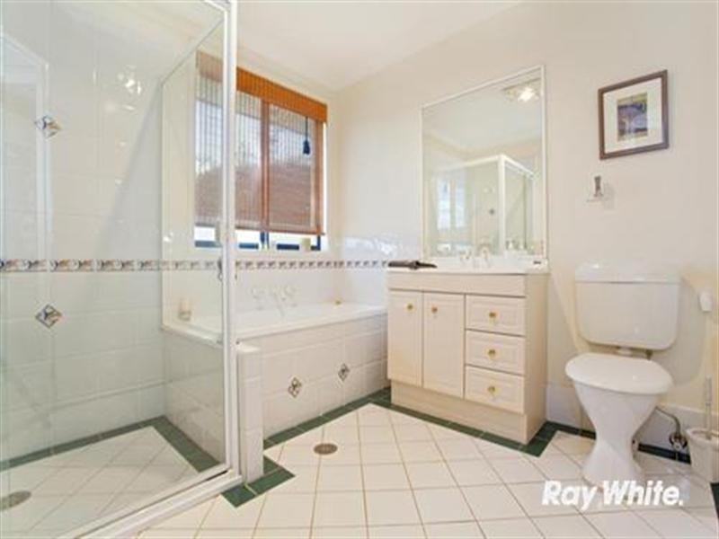 West Hoxton NSW 2171