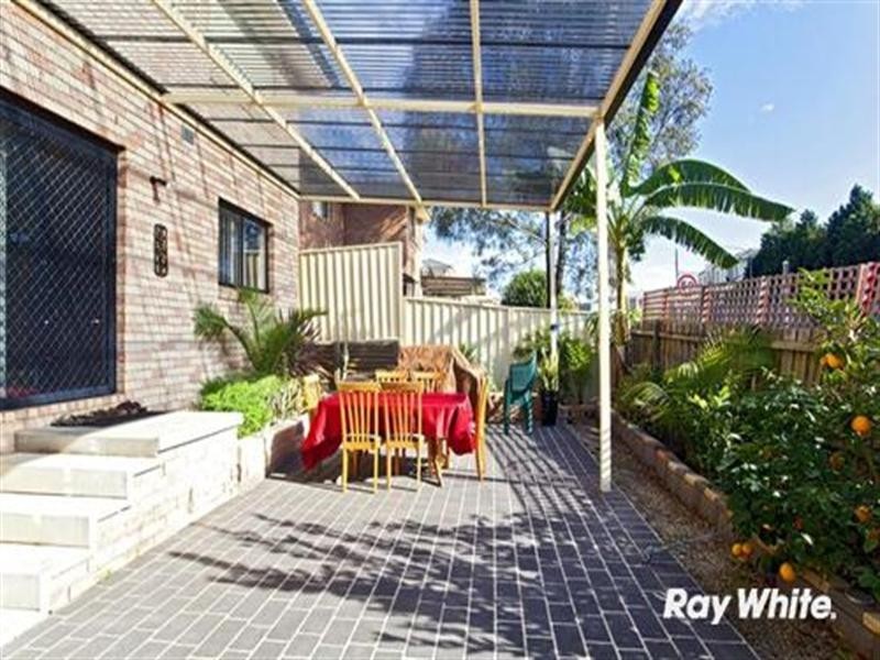 West Hoxton NSW 2171