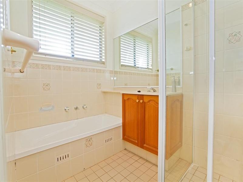 5 Jasper Court, Prestons NSW 2170