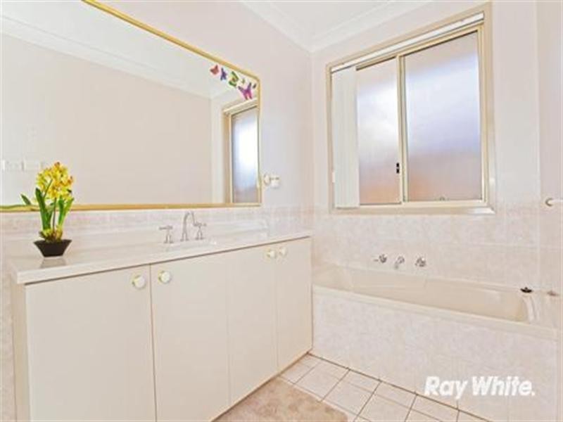 Hoxton Park NSW 2171