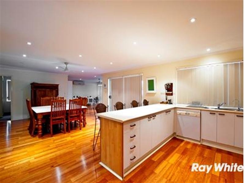 14 Ringarooma Circuit, West Hoxton NSW 2171