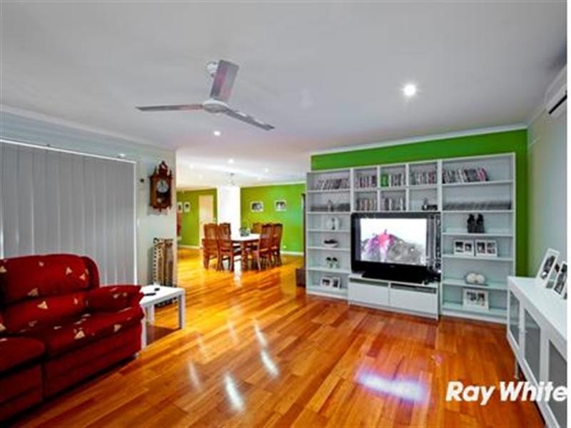 14 Ringarooma Circuit, West Hoxton NSW 2171