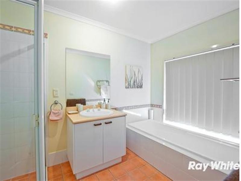 14 Ringarooma Circuit, West Hoxton NSW 2171