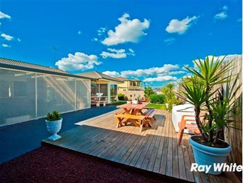 14 Ringarooma Circuit, West Hoxton NSW 2171