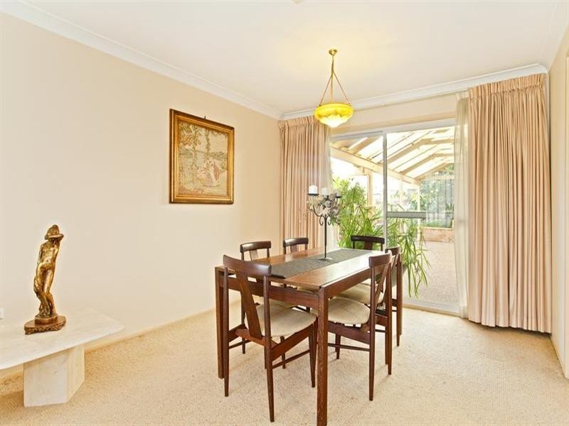 17 Banbury Crescent, Chipping Norton NSW 2170