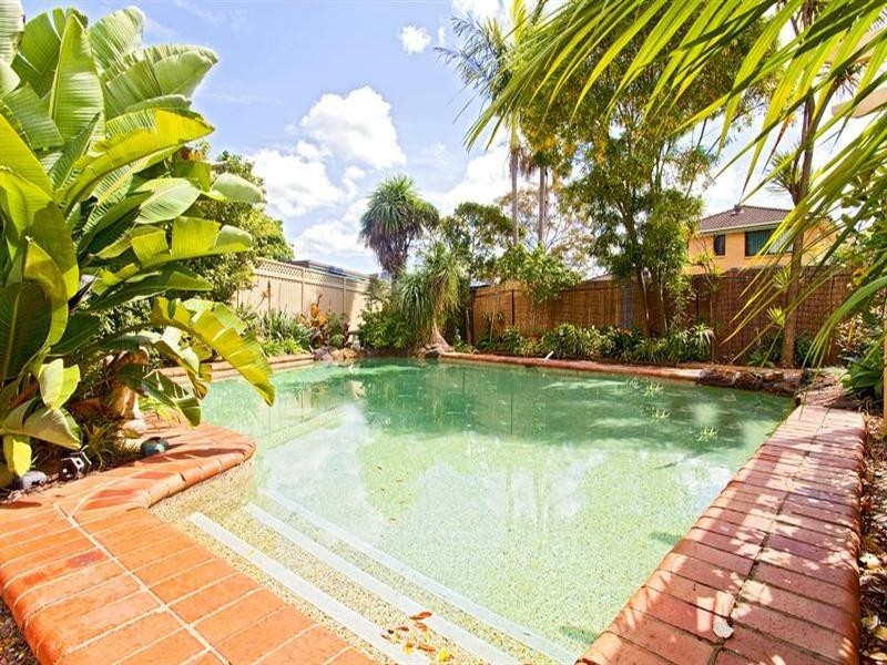 17 Banbury Crescent, Chipping Norton NSW 2170