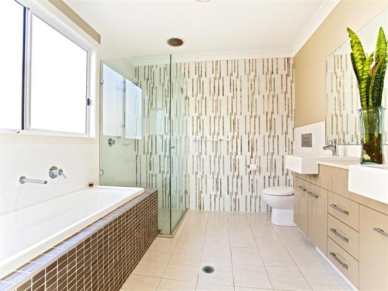 75a Pine Road, Casula NSW 2170