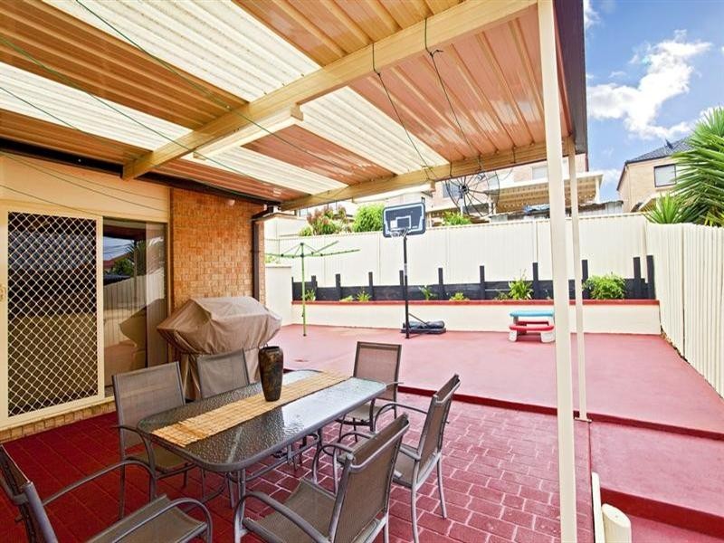 West Hoxton NSW 2171
