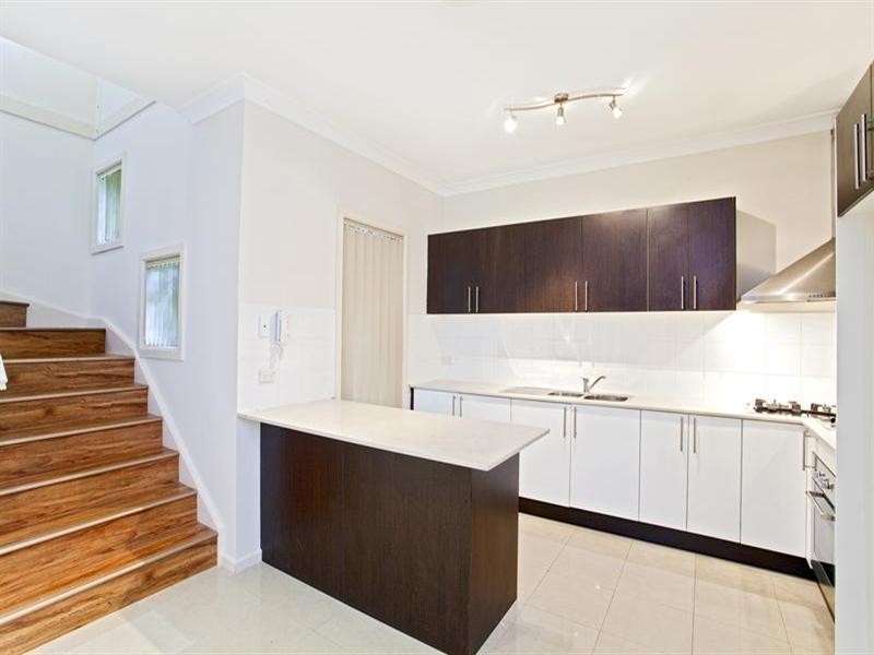 13 Hallen Place, West Hoxton NSW 2171