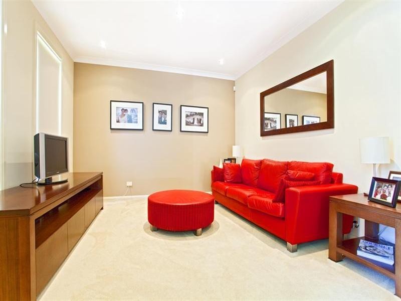 44 Roth Street, Casula NSW 2170