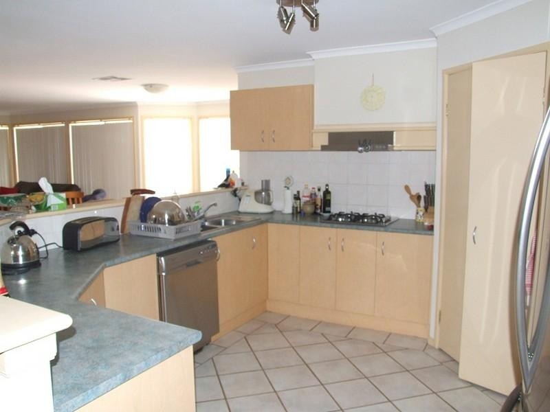 15 Packard Place, Horningsea Park NSW 2171