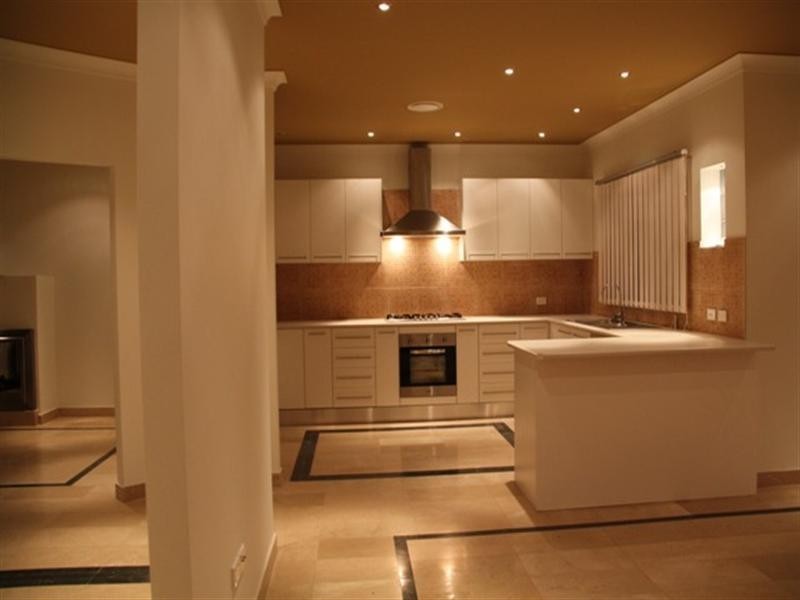 11 Redpa Close, West Hoxton NSW 2171