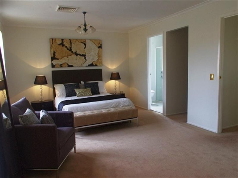 West Hoxton NSW 2171