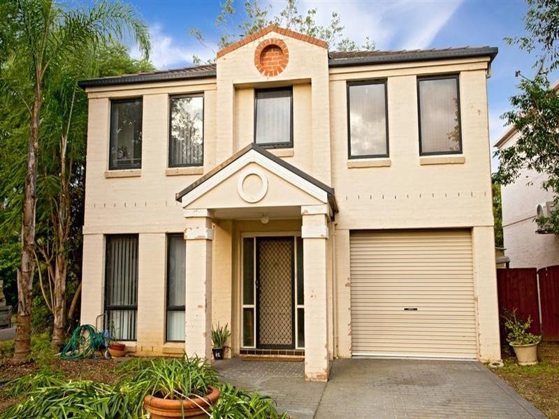 2 Howe Avenue, Horningsea Park NSW 2171