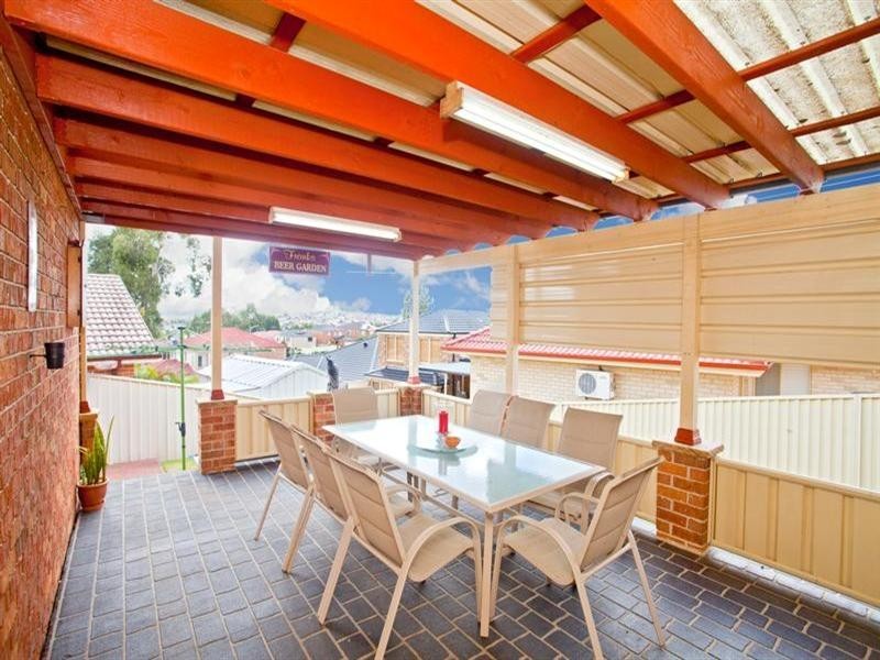 West Hoxton NSW 2171