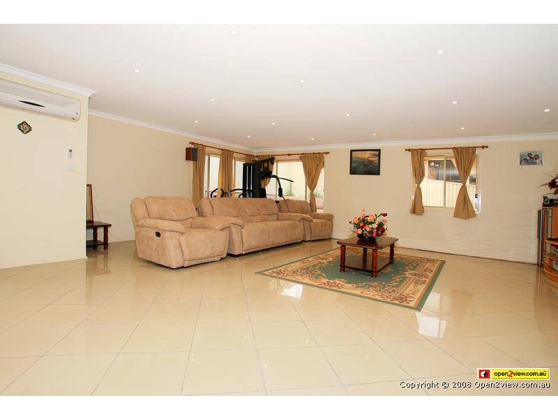 West Hoxton NSW 2171