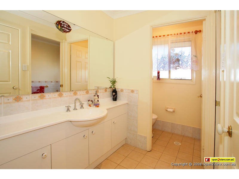 West Hoxton NSW 2171