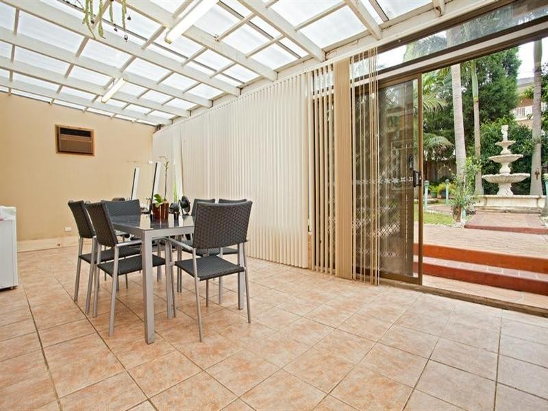 Bossley Park NSW 2176