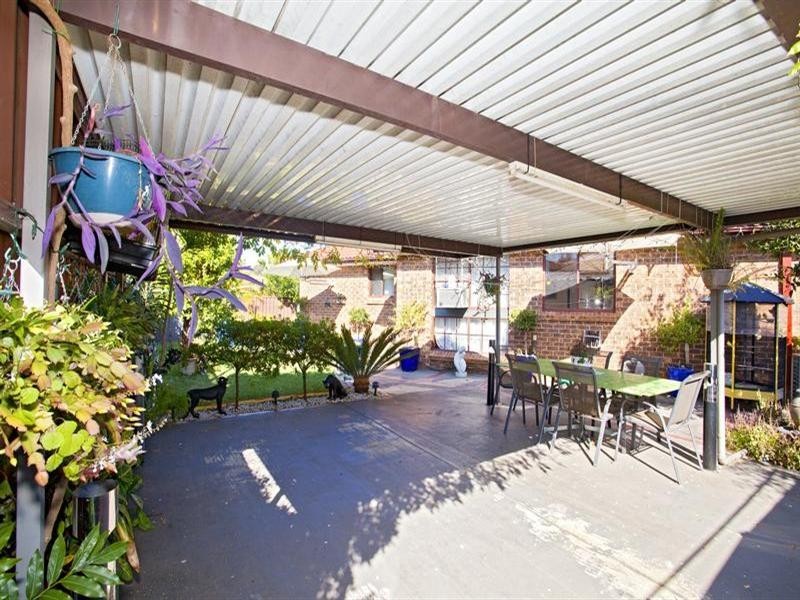 13 Cromer Place, St Johns Park NSW 2176