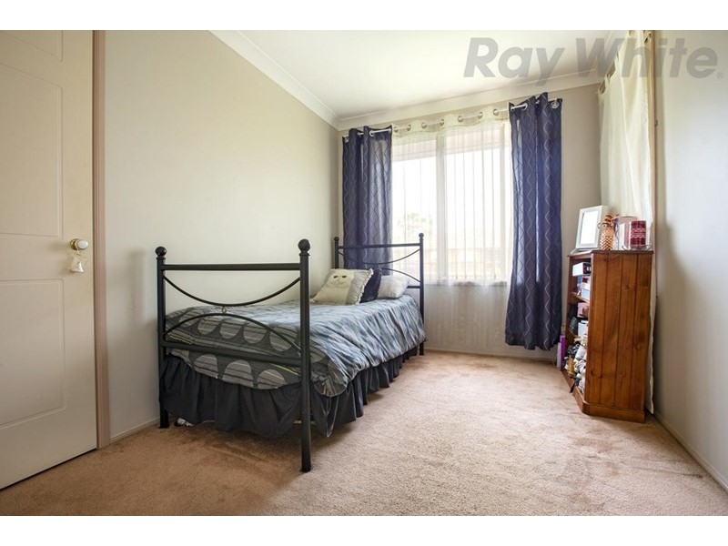 1 Yalwal Court, Prestons NSW 2170