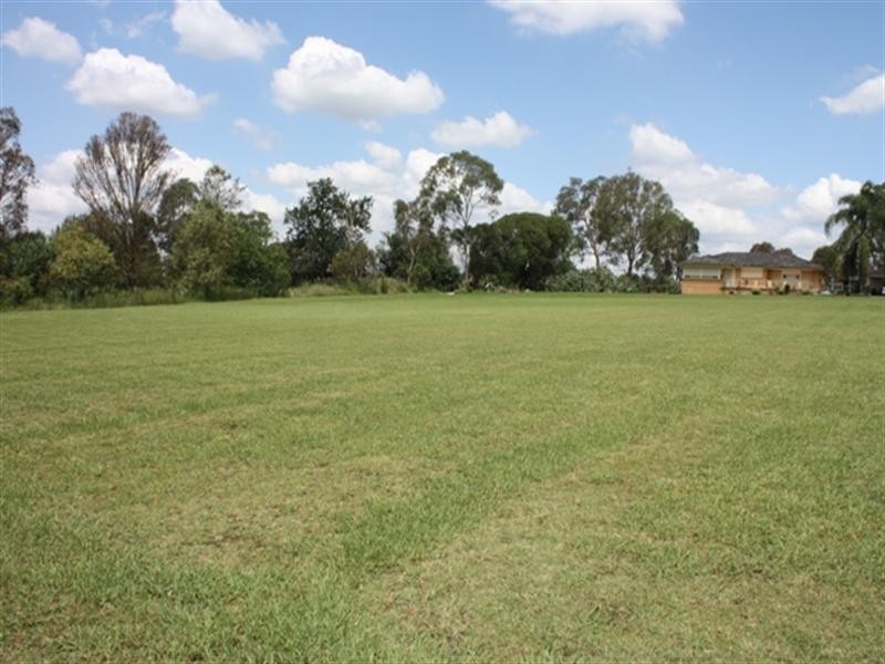 1930 Elizabeth Drive, Badgerys Creek NSW 2555