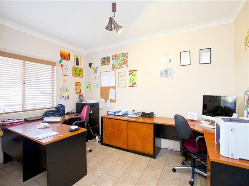 3 Russell Close, Green Valley NSW 2168