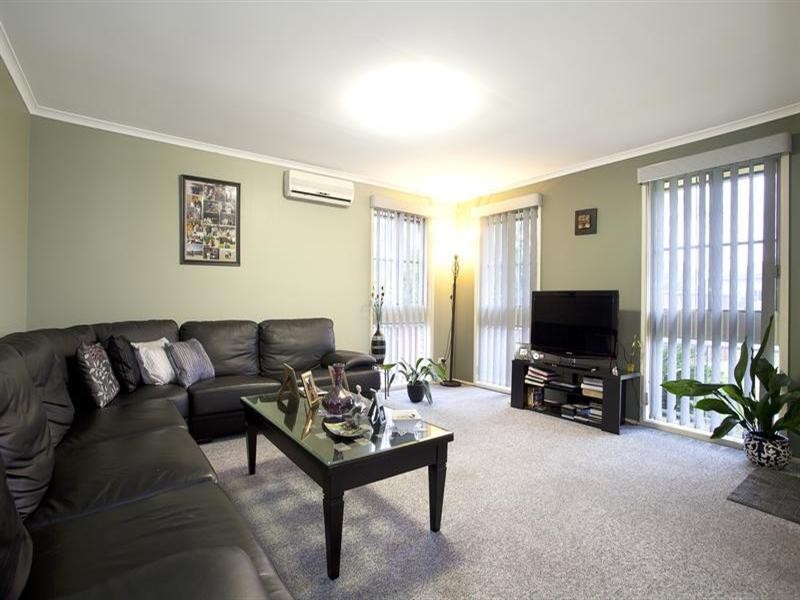 Edensor Park NSW 2176