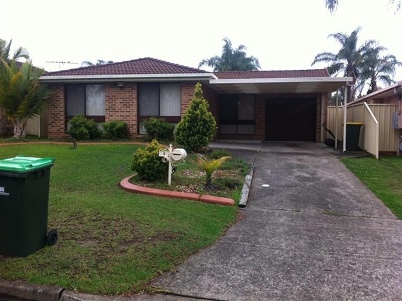 9 Albatross Avenue, Hinchinbrook NSW 2168