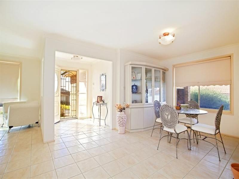 12 Snell Place, West Hoxton NSW 2171