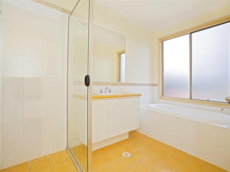 West Hoxton NSW 2171