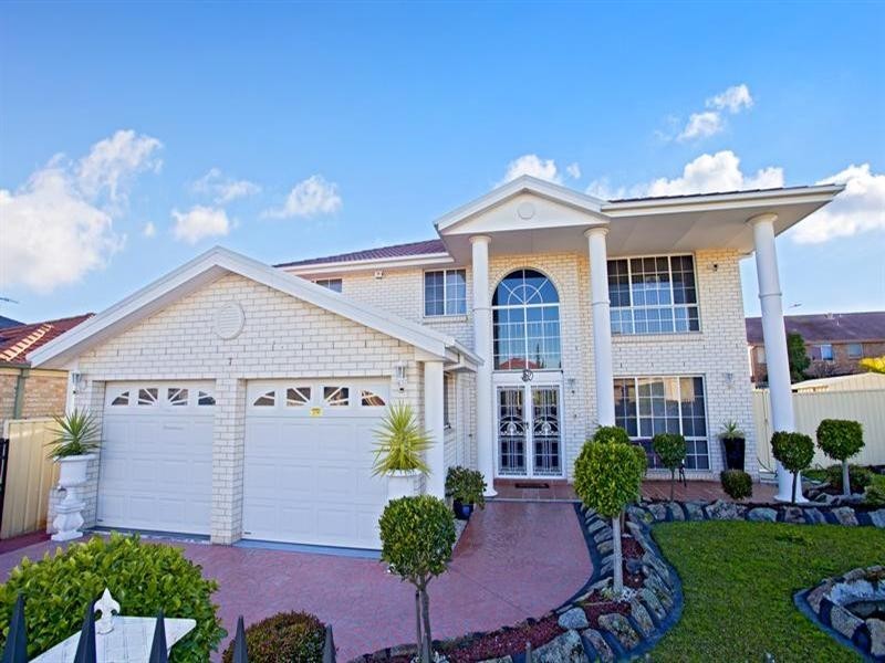 7 Strzlecki Drive, Horningsea Park NSW 2171