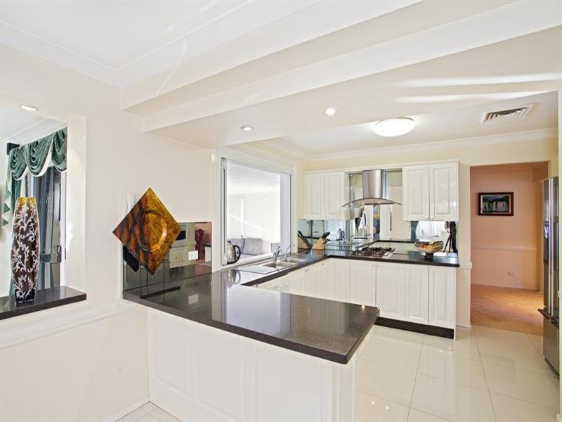 7 Strzlecki Drive, Horningsea Park NSW 2171