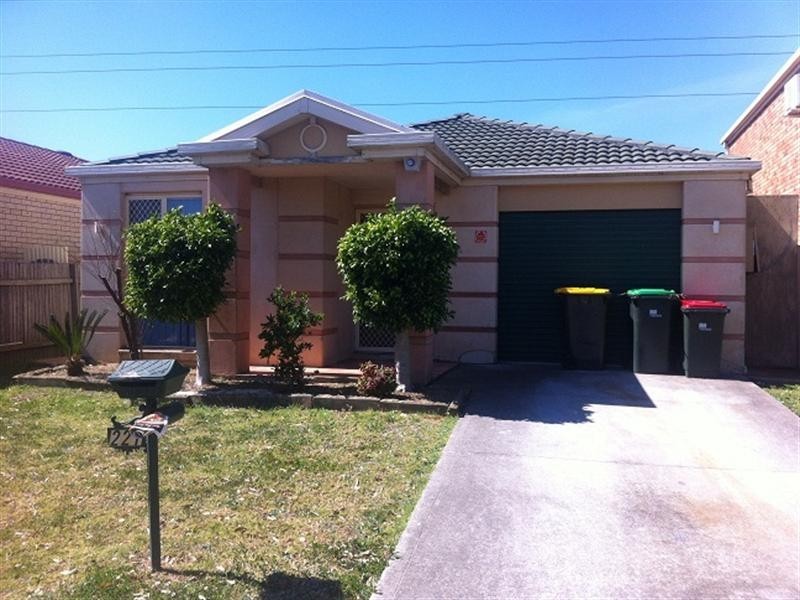 221 whitford Road, Green Valley NSW 2168