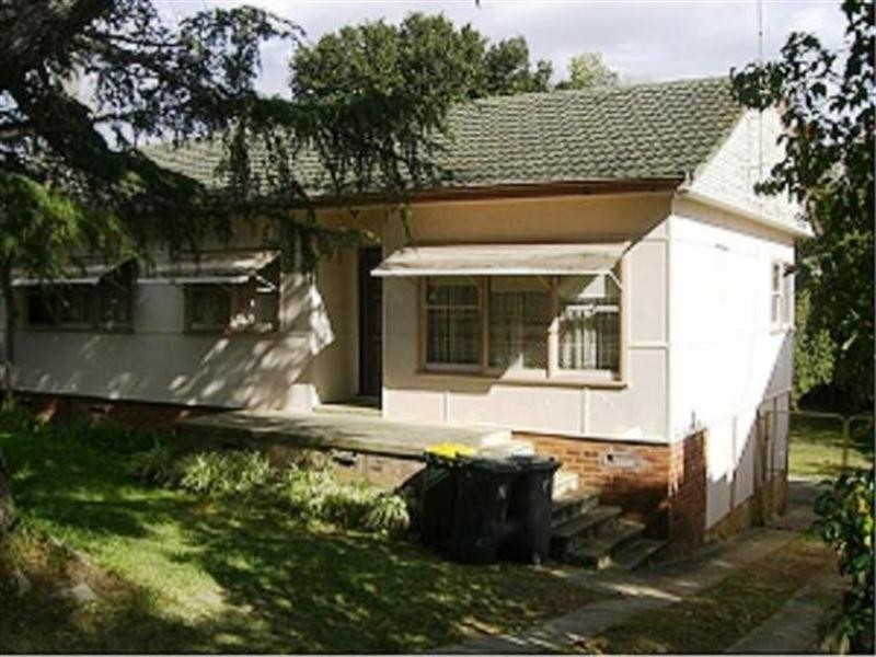 19 Sturt Street, Campbelltown NSW 2560