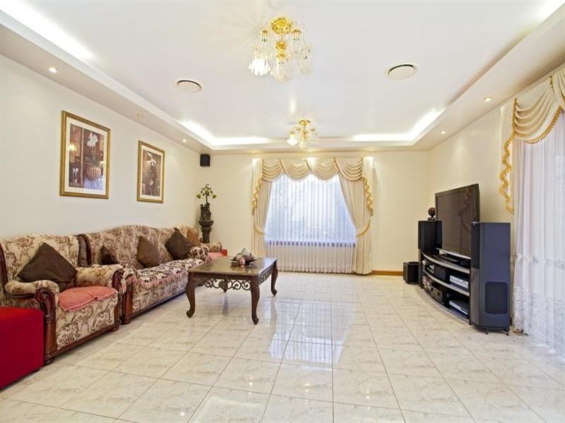 19 Tudor Crescent, Cecil Hills NSW 2171