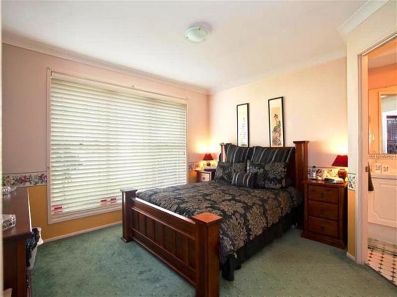 9 Mathew Place, West Hoxton NSW 2171