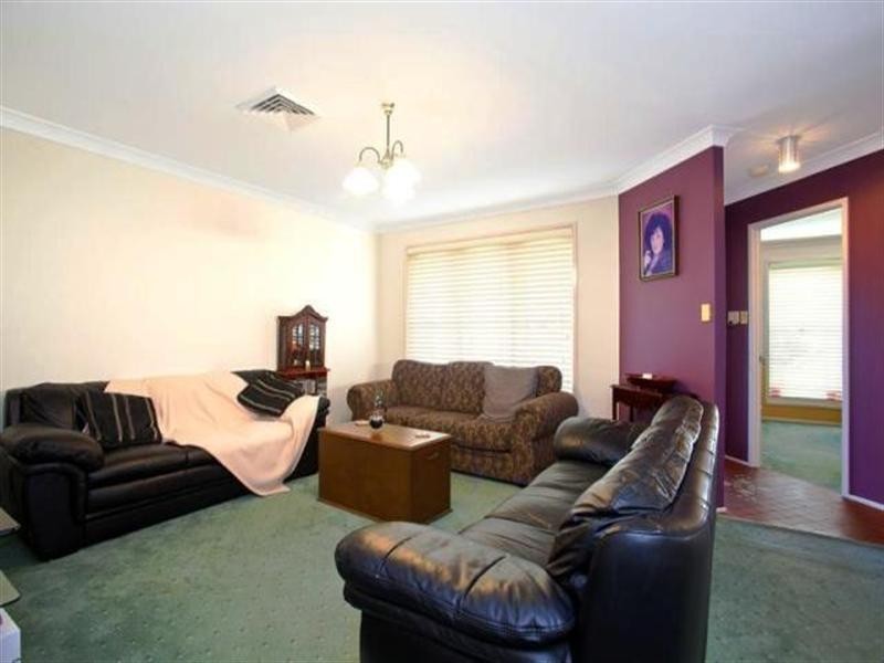 9 Mathew Place, West Hoxton NSW 2171