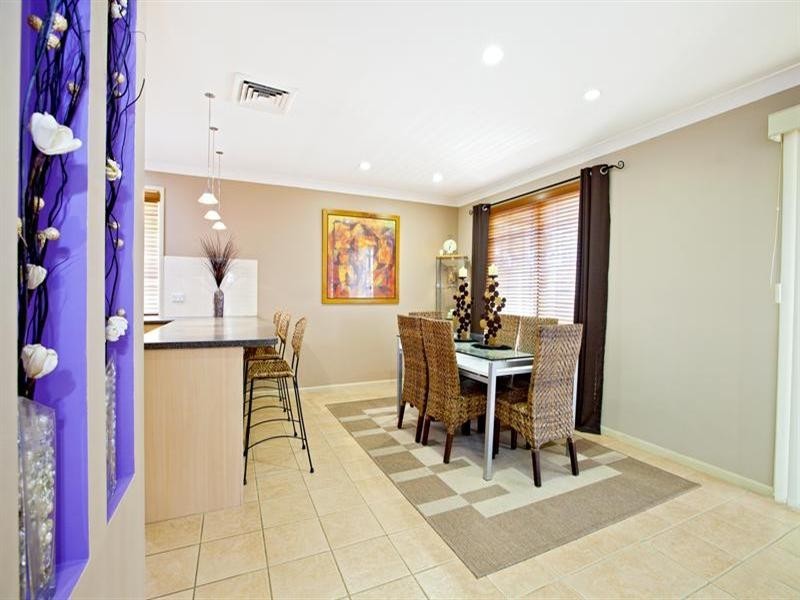 8 Manildra Street, Prestons NSW 2170