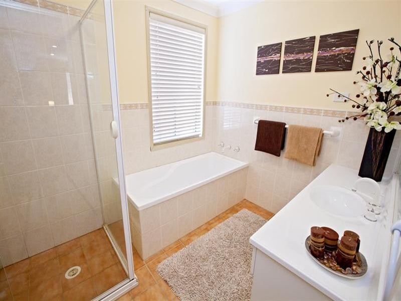 8 Manildra Street, Prestons NSW 2170