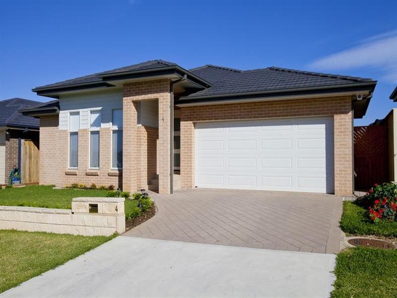 4 Graziers Way, Carnes Hill NSW 2171