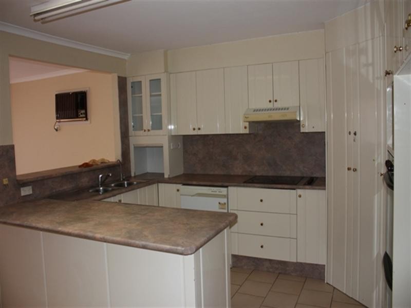 79 Oliveri Crescent, Green Valley NSW 2168