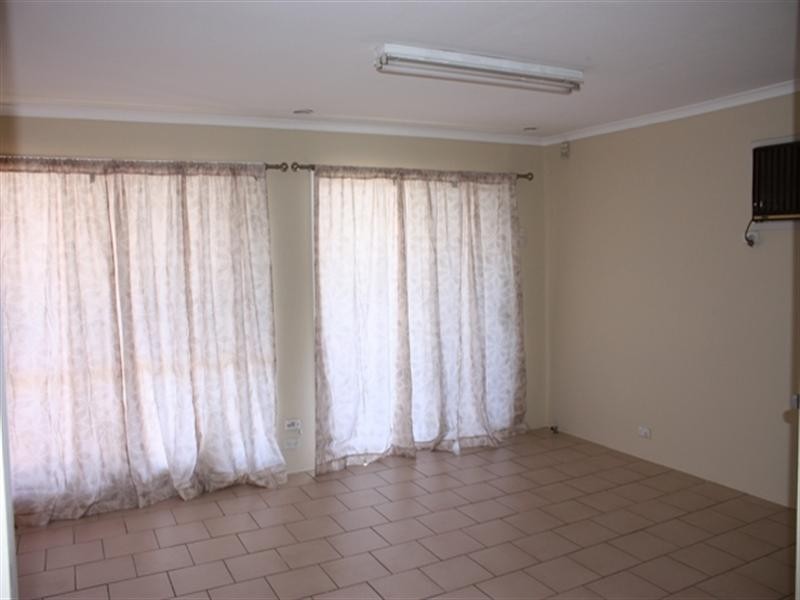 79 Oliveri Crescent, Green Valley NSW 2168